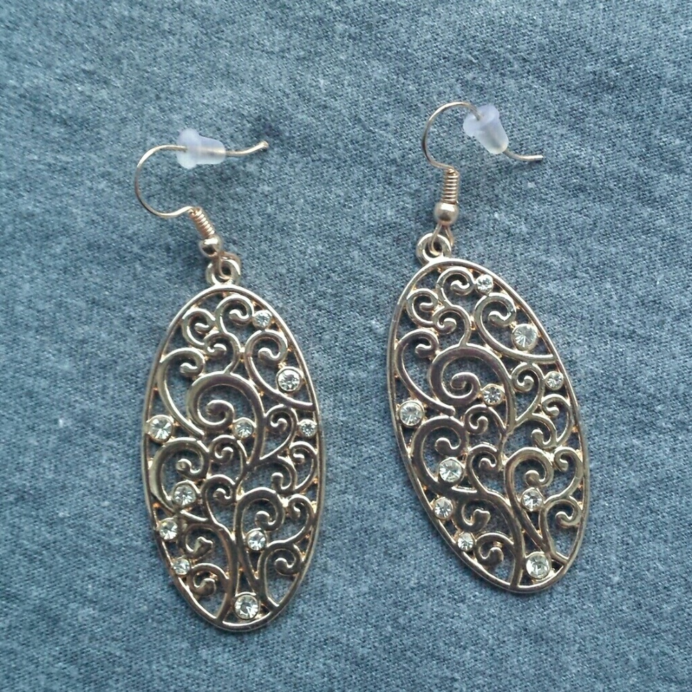 Ear rings
